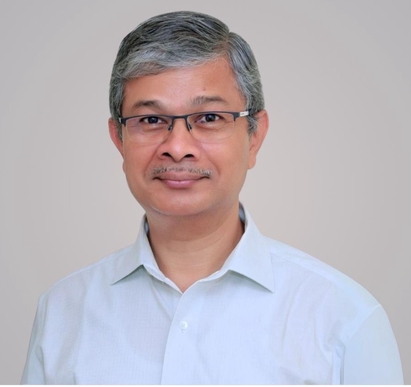Sri Mukesh Kumar Meshram  (IAS)